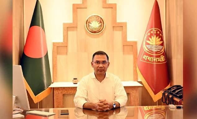 ছুটির দিনেও অফিস করলেন প্রধানমন্ত্রী