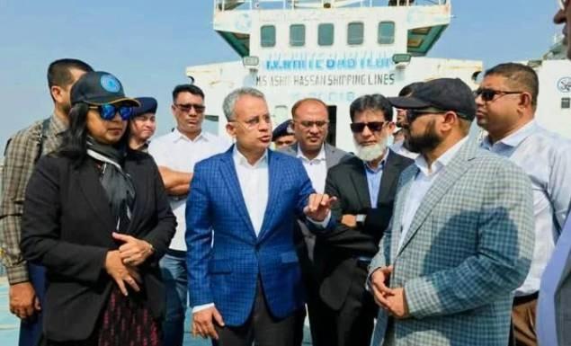 ঈদযাত্রায় ভাড়া বাড়ালে কঠোর আইনি ব্যবস্থা: শেখ রবিউল আলম