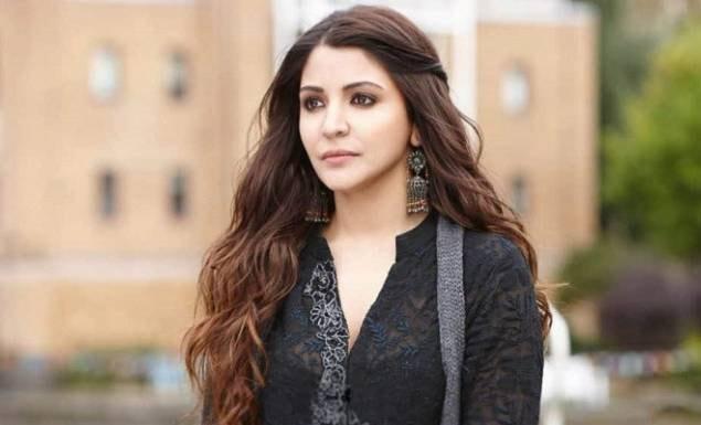 অবসরের ইঙ্গিত দিলেন আনুশকা শর্মা!