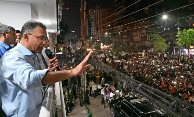 প্রধানমন্ত্রী হিসেবে প্রথমবারের মতো দলের কেন্দ্রীয় কার্যালয়ে তারেক রহমান