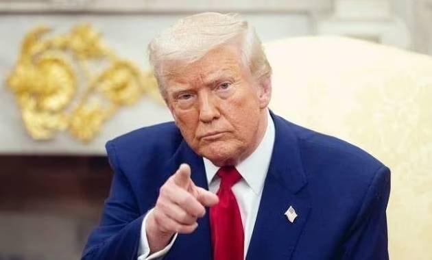 ইরানের জ্বালানি অবকাঠামো ফের ধ্বংসের হুমকি ট্রাম্পের