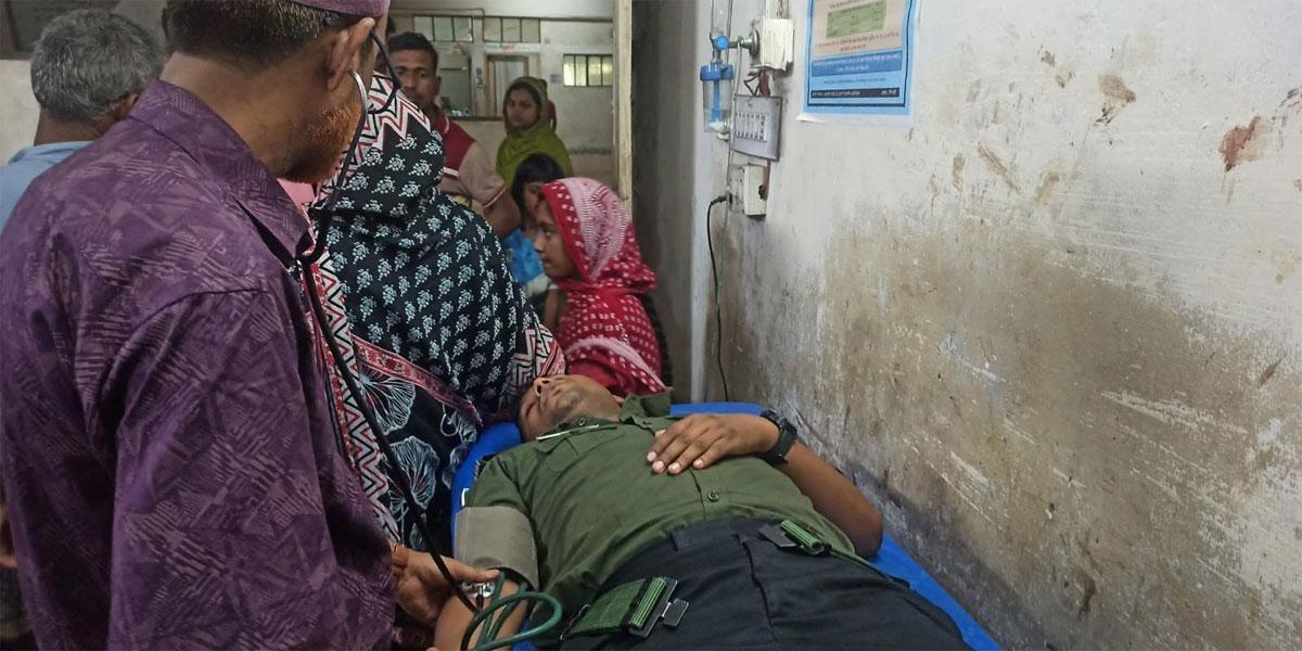 জ্বালানি পাম্পে শৃঙ্খলা ফেরাতে গিয়ে ইউএনওর ওপর হামলা, আহত বডিগার্ড