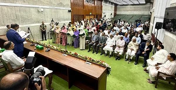 শপথ নিয়েছেন সংরক্ষিত নারী আসনের ৪৯ এমপি
