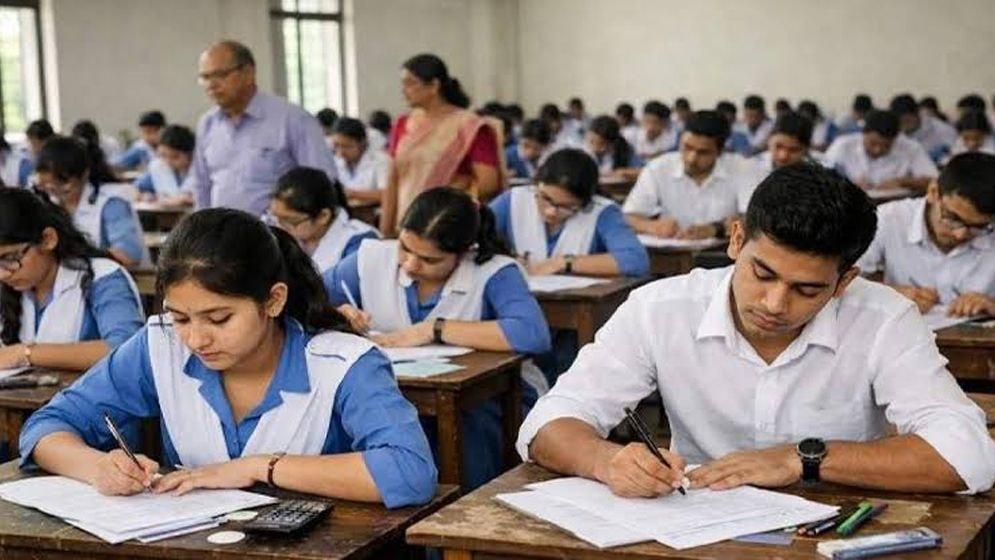 এইচএসসি পরীক্ষার সপ্তম দিনে অনুপস্থিত ২০ হাজার, বহিষ্কার ১৫ জন