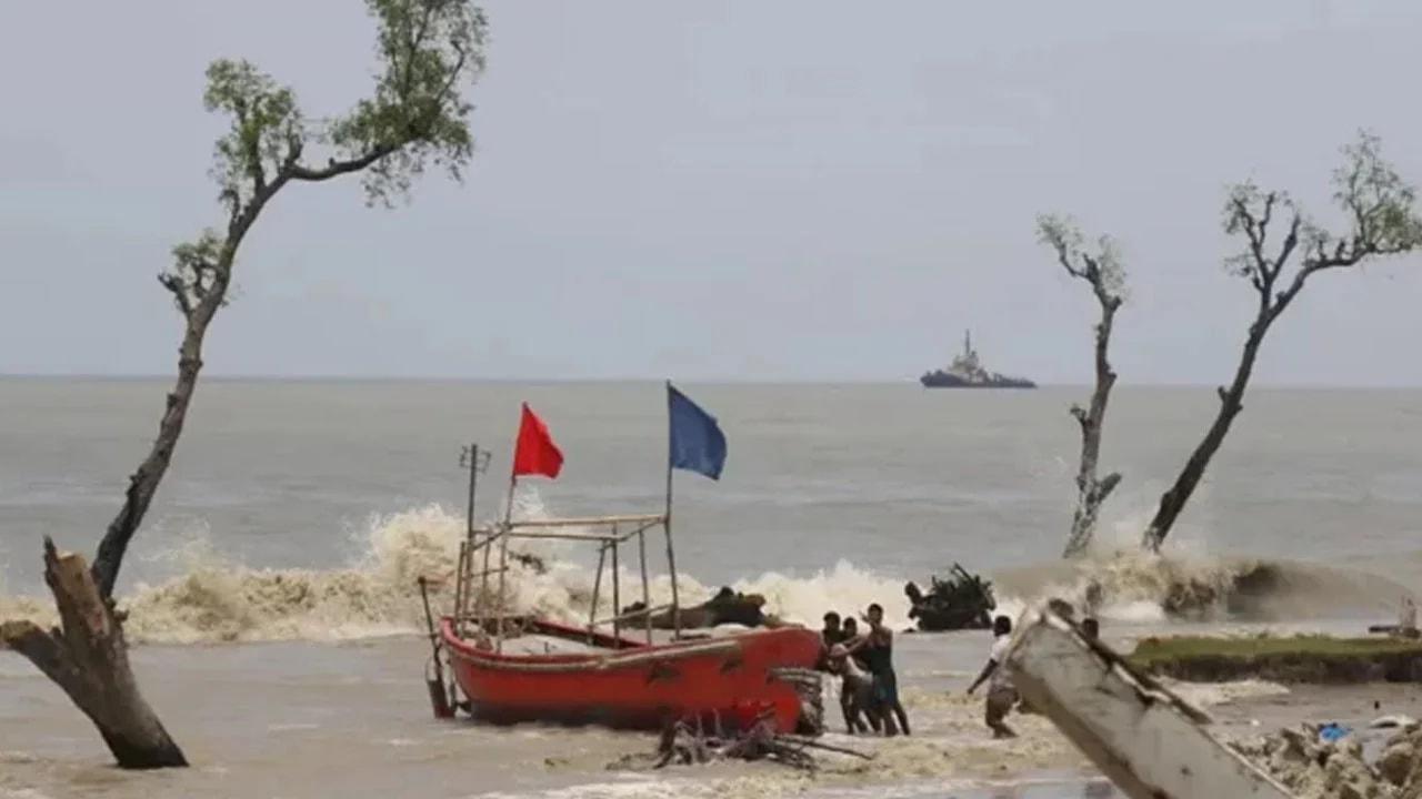 সাগরে ফের লঘুচাপ, দেশজুড়ে অতিভারী বর্ষণের আভাস