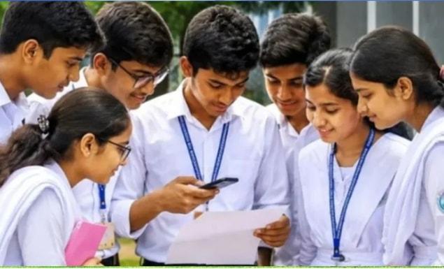 একাদশ শ্রেণিতে ভর্তির শেষ সুযোগ: তৃতীয় ধাপের আবেদন শেষ হচ্ছে আজ